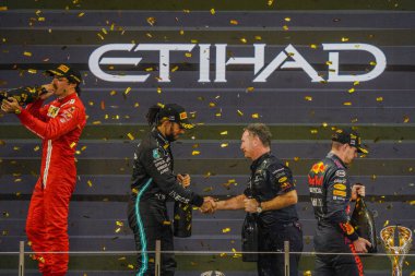 Ünlü Max Verstappen Formula 1 Grand Prix 'i kazanıyor, Abu Dabi Final 2021, BAE