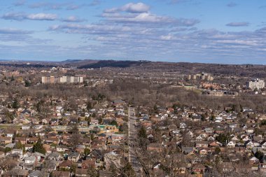Hamilton 'daki muhitin hava manzarası. Ontario, Kanada.