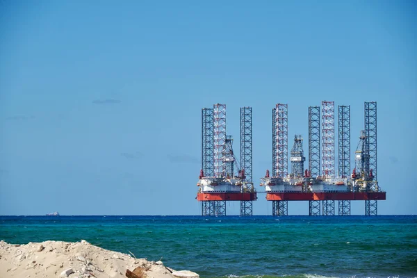 Die Offshore Ölplattform Auf Einem Meer — Stockfoto