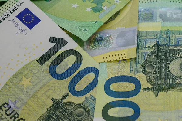 Närbild 100 Eurosedlar Mosade Tillsammans — Stockfoto