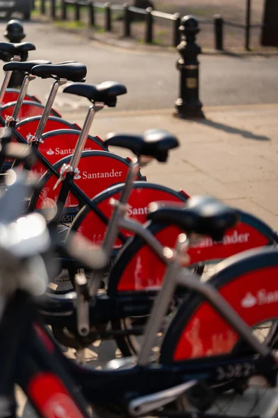 Bir Sıra Boris Bisikleti Kenetlenme Istasyonu Chelsea Londra — Stok fotoğraf