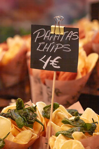 Chili Papas Fritas Enfoque Selectivo Para Signo Que Traducido Inglés —  Fotos de Stock