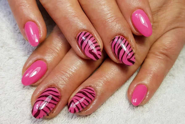 Een Close Met Gelakte Nagels Roze Kleur — Stockfoto