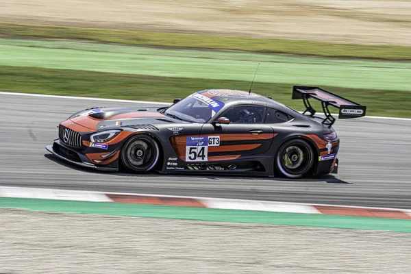 Der Selektive Fokusschuss Des Schnellen Rennwagens Mercedes Benz Amg Gt3 — Stockfoto