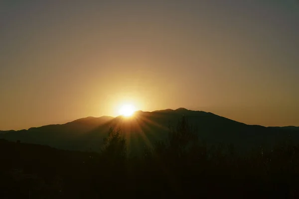 Захід Сонця Горами Острові Меганисі Греція — стокове фото