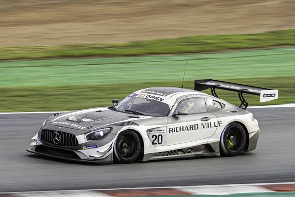 Carro Corrida Branco Rápido Pista Molhada Mercedes Benz Amg Gt3 — Fotografia de Stock