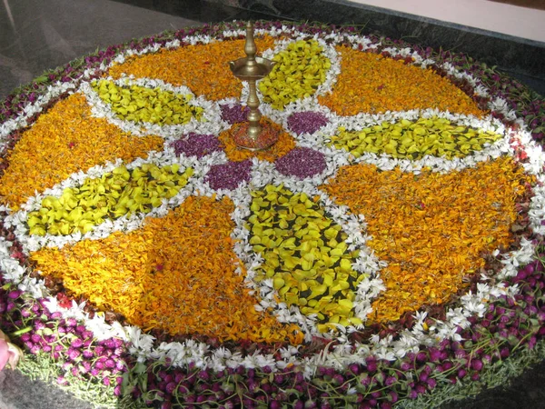 Egy Közeli Kép Virág Rangoli Alatt Onam Fesztivál Kerala India — Stock Fotó