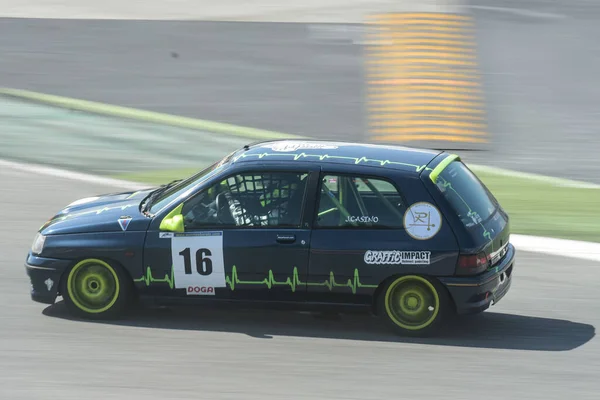 Racerbil Asfaltbanan Renaultklio — Stockfoto