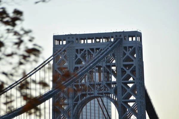 接近乔治华盛顿大桥顶部的特写镜头 — 图库照片