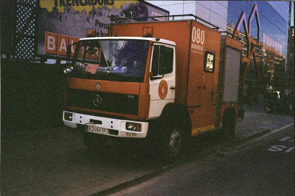 Pld Firefighters Truck Parked Street Mercedes Benz 917 — Stock Photo, Image