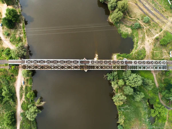 Вид Зверху Повітряний Міст Над Річкою — стокове фото