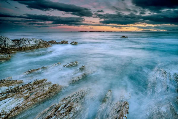 Afterglow Setting Sun Incoming Tide Coastal Rocks Kaikoura South Island — Stock Photo, Image