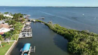 Florida 'da normal bir plaj görüntüsü.