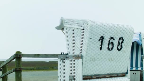 Strandstoel Aan Het Strand Van Peter Ording — Stockvideo