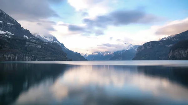 Una Vista Del Lago Lucerna Las Altas Montañas Mañana Amanecer — Foto de Stock