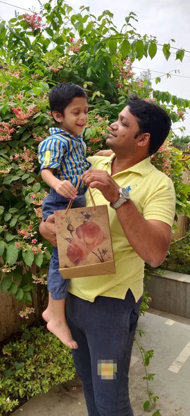 Front View Father His Little Boy Who Holding Gift Bag — Stock Photo, Image