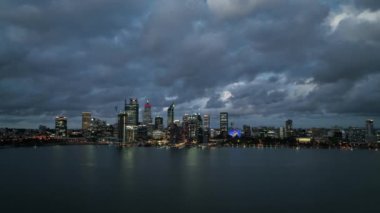 Perth Batı Avustralya 'da fırtınalı bir akşam