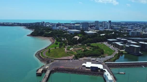 Eine Luftaufnahme Der Küstenstadt Darwin Northern Territory Australia Bei Klarem — Stockvideo