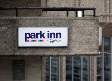 New York 'taki Radisson Oteli' nden Park Inn 'in dış görüntüsü.