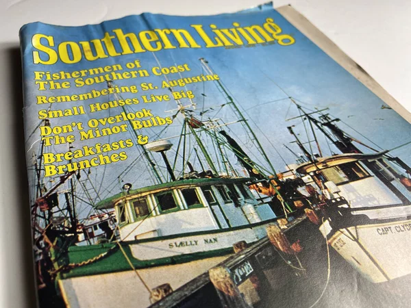 Southern Living Magazine Fishermen Marine Lifestyle — Stock Photo, Image