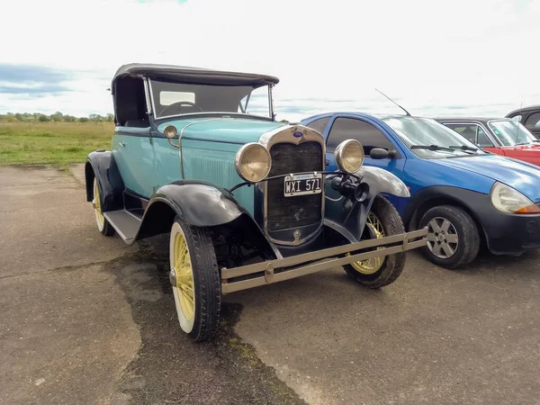 Moron Arjantin Aralık 2022 Eski Cyan Ford Model Coupe Roadster — Stok fotoğraf