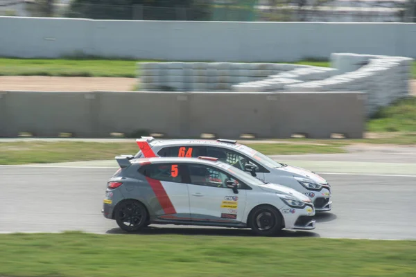 Voiture Course Sur Piste Asphalte Renault Clio — Photo