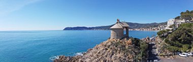 İtalya 'daki Alassio plajının panoramik manzarası