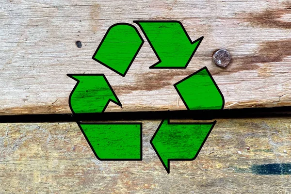 廃棄物のリサイクルと再利用産業汚染を低減し 私たちの性質 環境に優しいシンボルコンセプトを保護するための建築材料 — ストック写真