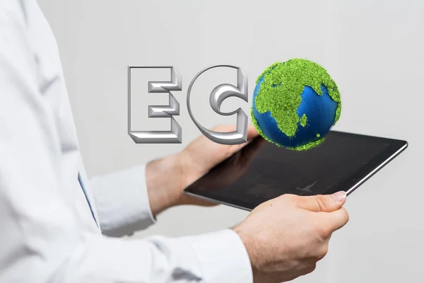 Planeta Verde Com Eco Texto Pairando Telefone Homem — Fotografia de Stock