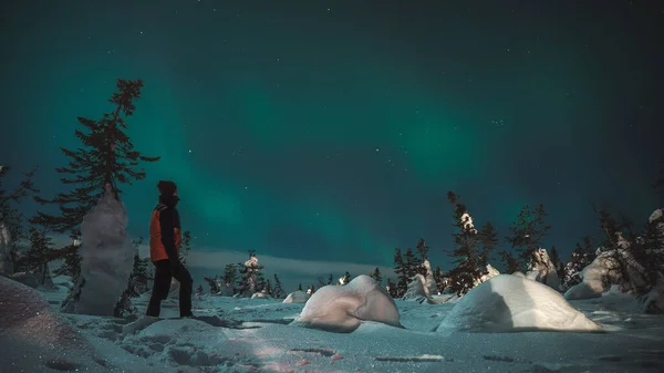 Aurora Borealis Ovanför Uleåborg Finland Med Förgrund Snö — Stockfoto