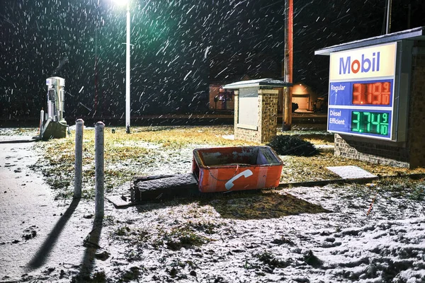 Gas Station Snowy Day — Stock Photo, Image