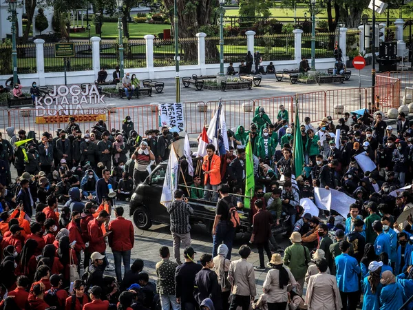 2022年4月9日 印度尼西亚日惹 学生示威 抗议政府与印度尼西亚基本必需品价格上涨有关的政策 — 图库照片
