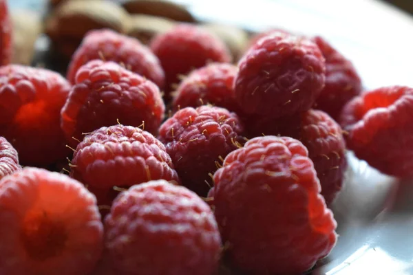 Close Fresh Raspberries Placed White Plate — Stock Photo, Image