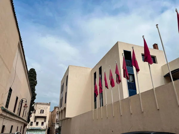 Fila Bandiere Marocchine Appesa Muro Hotel Nella Medina Fez — Foto Stock