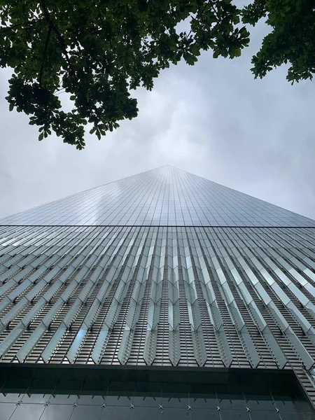 Uma Foto Vertical Baixo Ângulo Famoso One World Trade Center — Fotografia de Stock