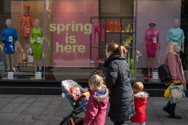 Primavera Sábado Compradores Newcastle Tyne Reino Unido Como Custo Vida — Fotografia de Stock