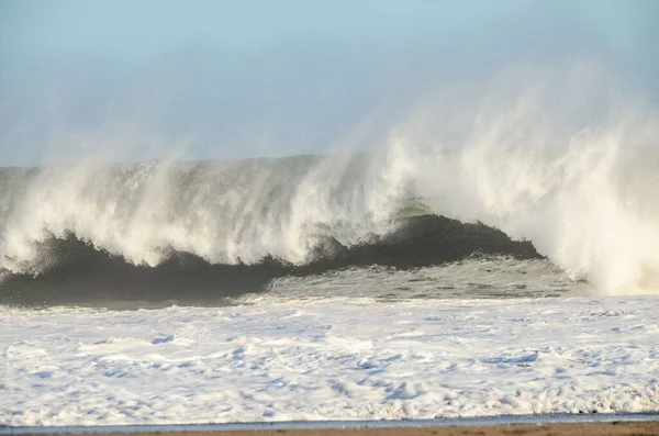 Велика Блакитна Хвиля Розривається Атлантичному Океані — стокове фото