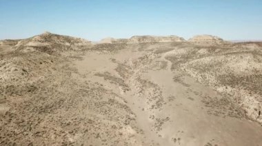 Kocaman bir çöl manzaralı güzel bir kuş bakışı.