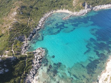 Güneşli bir günde Güzel bir deniz manzarası