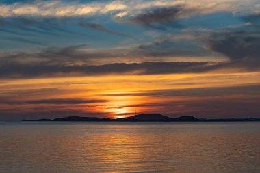 Gün batımında Sainte Marie adası, Plum, New caledonia manzaralı.