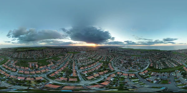Ein Kugelförmiges Panorama Einer Ländlichen Nachbarschaft Mit Ähnlichen Häusern Bei — Stockfoto