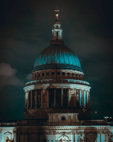 Uma Foto Vertical Catedral São Paulo Noite Londres Reino Unido — Fotografia de Stock