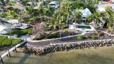 Florida 'da normal bir plaj görüntüsü.