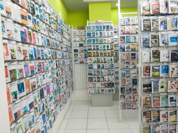 Ένα Κατάστημα Πώλησης Λογισμικού Και Μουσικών Dvd — Φωτογραφία Αρχείου