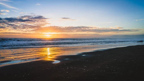 Una Vista Panoramica Una Spiaggia Christchurch Nuova Zelanda Durante Bellissimo — Foto Stock