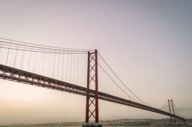 Lizbon, Portekiz 'deki 25. Abril Köprüsü