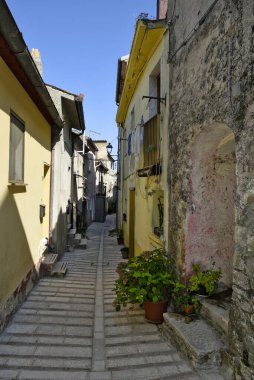 Baselice 'de küçük bir caddeye yakın çekim