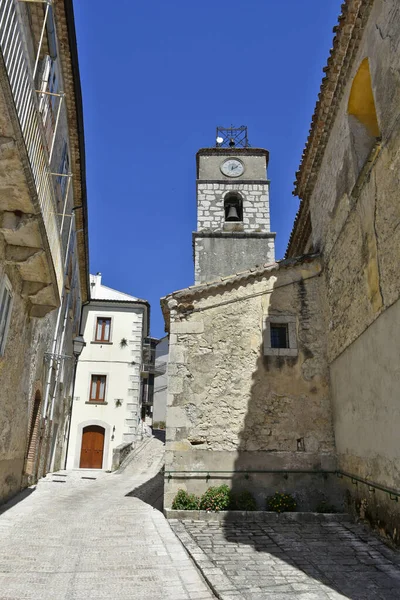 Tiro Vertical Uma Rua Típica Aldeia Santa Croce Del Sannio — Fotografia de Stock