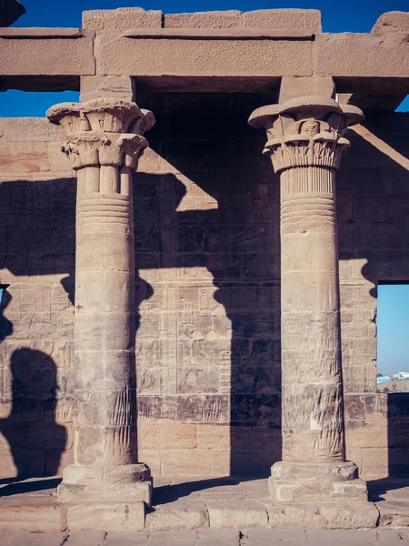 Ένας Αρχαίος Αιγυπτιακός Ναός Δύο Κίονες — Φωτογραφία Αρχείου