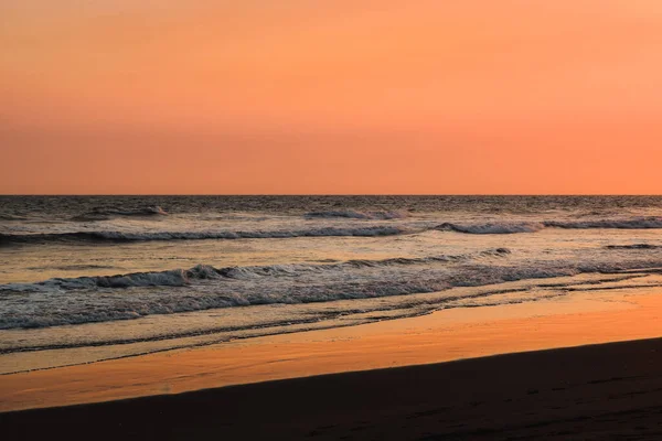 Orta Amerika Guatemala Sahilinde Manzaralı Bir Gün Batımı — Stok fotoğraf